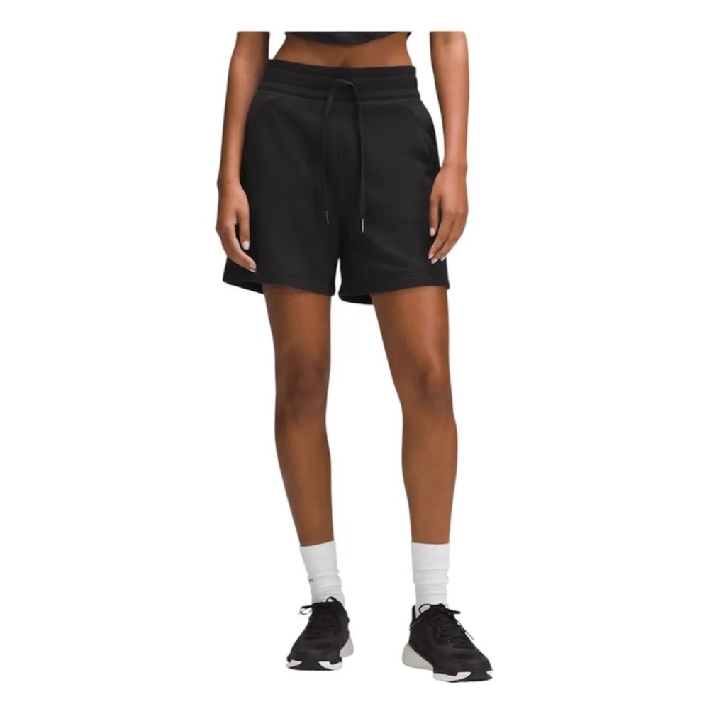 Lululemon Black Scuba High-Rise Short 5"
